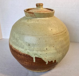 Wayne Branum Pottery Jar