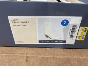 lot 255 image: Womens Jacey Western Ankle Boots