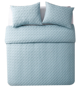 lot 272 image: 3PCS FullQueen Size VCNY Home Comforter Bedding Set