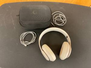 lot 6 image: Beats Studio Pro - Wireless Noise Cancelling Over-the-Ear Headphones - Sandstone