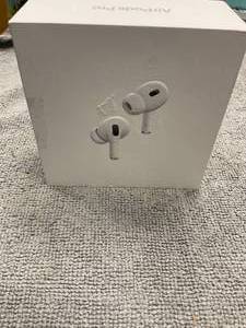 lot 20 image: Apple AirPods Pro (2nd generation)