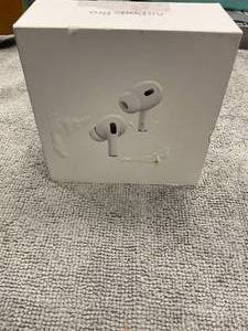 lot 21 image: Apple AirPods Pro (2nd generation)