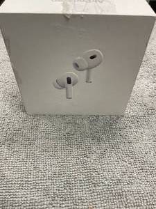 lot 25 image: Apple AirPods Pro (2nd generation)