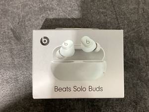 lot 575 image: Beats Solo Buds - True Wireless Earbuds