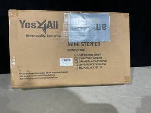 lot 511 image: VEVOR 3 in 1 Plyometric Jump Box, Easy-to-Assemble Wood Plyo Box for Jumping Trainers