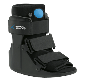 lot 653 image: United Ortho USA14115 Short Air Cam Walker Fracture Boot, Medium