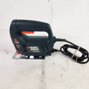 lot 12 image: Black & Decker Corded JS300 Jigsaw Tool Tested Works
