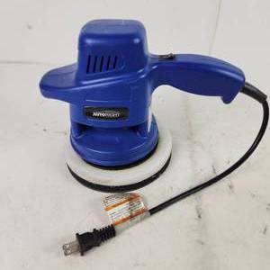 lot 13 image: Auto Right Corded Buffer Tool Good Condition Tested Works