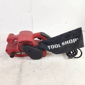 lot 19 image: Tool Shop Corded 3 x 21 Belt Sander Model S1T-SW3-76 120 V Great Condition Tested Works