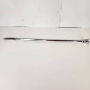lot 68 image: ICON 34 Drive Professional 36 Breaker Bar Model B436 Excellent Condition