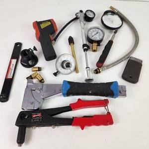 lot 81 image: Miscellaneous Tools And Gauges Good Condition