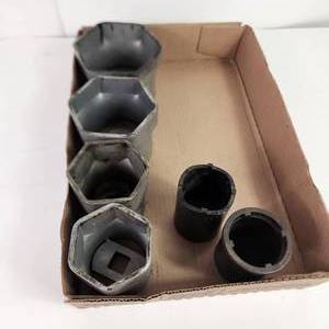 lot 88 image: Four Large Sockets And More Good Condition