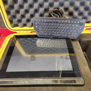 lot 108 image: Trimble 02219-000131-804 Keyboard Panel X18-84494