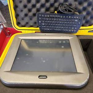 lot 107 image: Trimble Panel PC Model SAILORPC-12ASR And Keyboard Powers Up