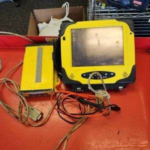 lot 109 image: Trimble AgGPS132 And TITAN RT Pieces