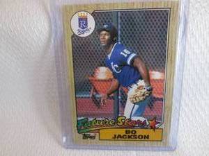 lot 18 image: 1987 Topps Bo Jackson Rookie Card...