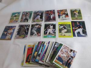 lot 76 image: 70 Assorted Baseball Cards...