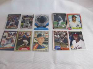 lot 106 image: Assorted Baseball Rookie Cards...
