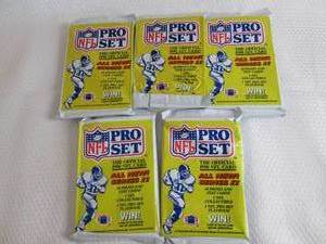 lot 120 image: 5 Packs 1990 Pro Set Football...