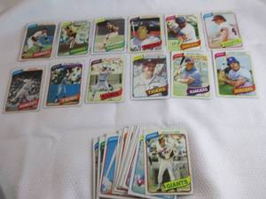 lot 123 image: 1980 Topps Baseball Cards...