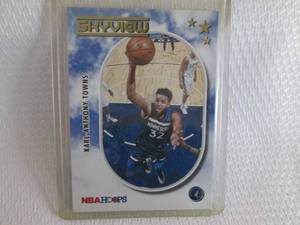 lot 145 image: 2021-22 Hoops Karl Anthony Towns Sk...