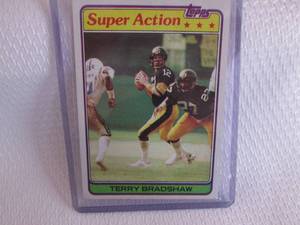 lot 146 image: 1982 Topps Terry Bradshaw Super Act...