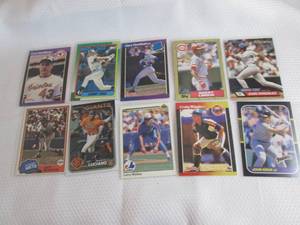 lot 180 image: Assorted Baseball Rookie Cards ...