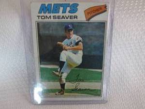 lot 208 image: 1977 Topps Tom Seaver Card...