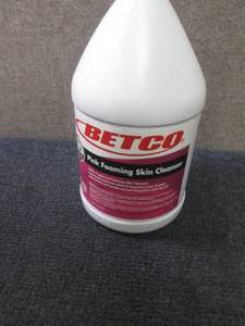 lot 253 image: 4 Gallon Betco Pink Foaming Skin Cl...