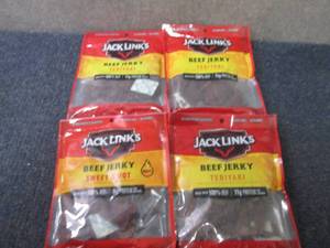 lot 261 image: 4- 3.25 Jack Links Jerky Snacks...