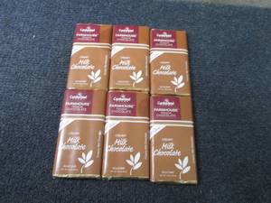 lot 276 image: 6- 3.25 oz FarmHouse Creamy Milk Ch...