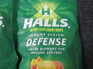 lot 291 image: 6- 30 ct Halls Immune Defense Suppl...