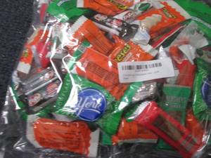 lot 355 image: 2 lb Christmas Chocolate Mix...