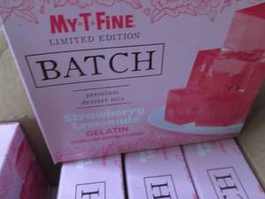 lot 363 image: 12- 4.1oz My-T-Fine Batch Strawberr...