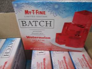 lot 365 image: 12- 4.08 oz My-T-Fine Batch Waterme...