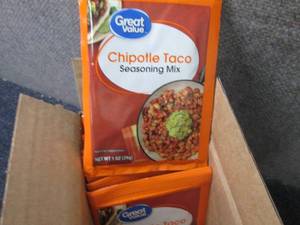 lot 372 image: 12-1 oz Great Value Chipotle Taco S...