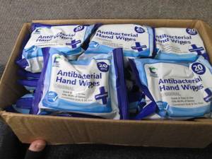 lot 408 image: 24- 20 ct Antibacterial Wipes...