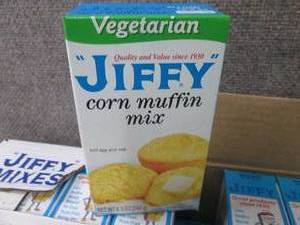 lot 416 image: 12- 8.5 oz Jiffy Vegetarian Corn Mu...
