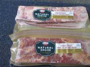 lot 443 image: CC 2- 20 oz FROZEN Hormel Natural C...
