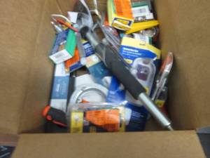 lot 511 image: Box of Tiling Products & Misc...