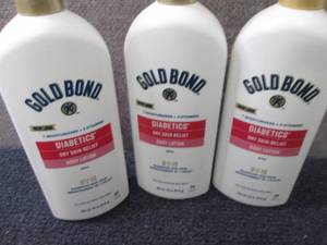 lot 526 image: 3- 18 oz Gold Bond Diabetics Body L...