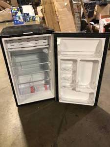Magic Chef 4.4 cu. ft. Mini Fridge in Stainless Look  Cabinets  Damaged on Corner  Customer Returns See Pictures