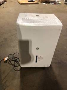 GE 22 pt. Dehumidifier with Smart Dry for Bedroom, Basement or Damp Rooms up to 1500 sq. ft. in White   Customer Returns See Pictures
