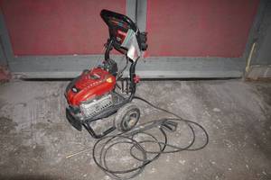 lot 1 image: Craftsman Gas Pressure Washer 2700 PSI, 2.3 GPM