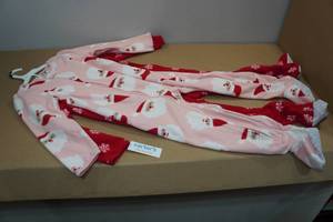 lot 70 image: Set of 2 Carters Christmas Footie PJs -Size 5t