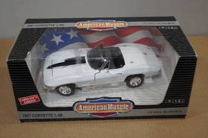 lot 91 image: Ertl American Muscle 1967 Corvette 118 Die Cast