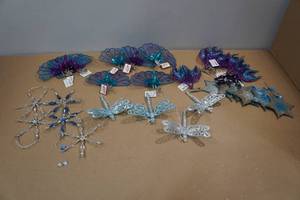 lot 116 image: Assorted Christmas Ornaments -Dragonflies, Feathers, Snow Flakes