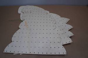 lot 124 image: Christmas Tree Crafts