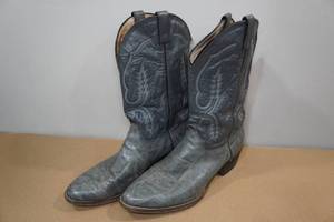 lot 157 image: Abilene Western Boots -Size 13
