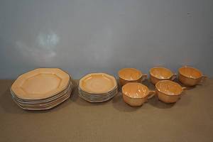 lot 167 image: Steubenville China Set